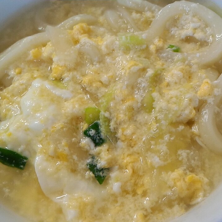 胃に優しい 野菜と卵のうどん